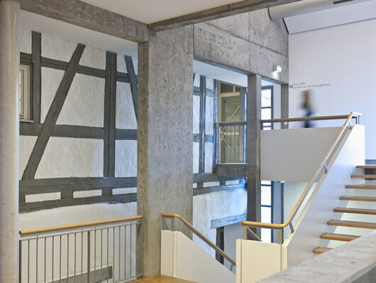 Treppenhaus in einem Fachwerkhaus neu saniert