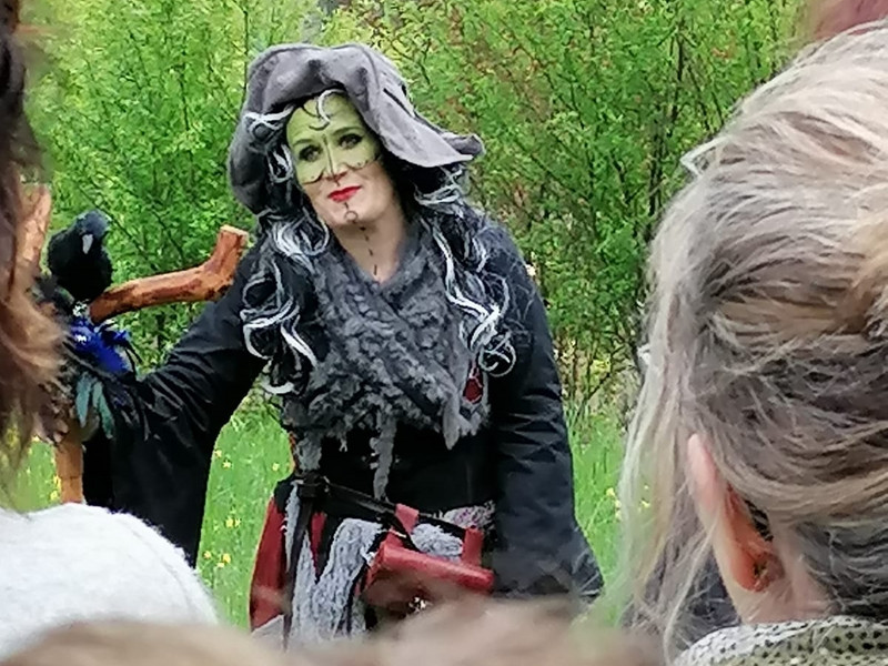 Genuss und spannende Märchen in Bietigheim: Hexenritt auf dem Brachberg zur Walpurgisnacht