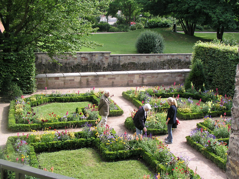 Barockgarten am Backhäusle an der südlichen Stadtmauer