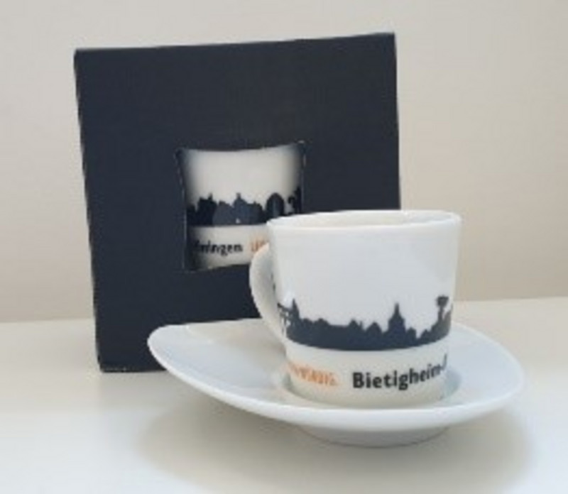 Espresso mug with city silhouette and saucer